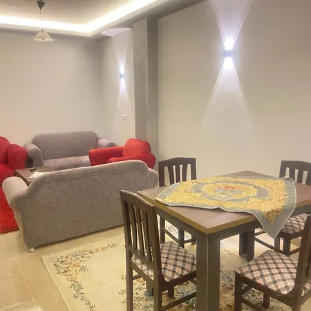 Ferienwohnung الياقوتة الحمراء Red Ruby